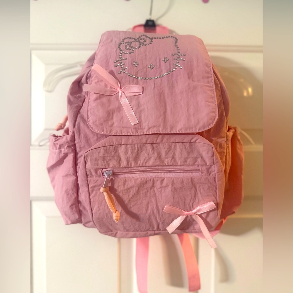 🆕 Hello Kitty Pink Backpack with Soft Casual Design.
